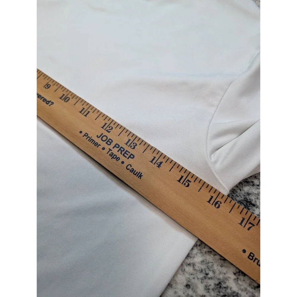 Vineyard Vines Performance boys  Small Long Sleeve T-Shirt White Swim Shirt